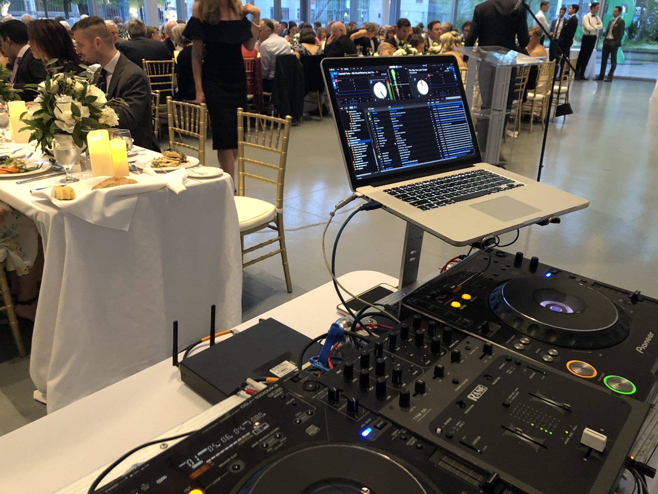 What to Look for When Selecting a DJ for Your Event